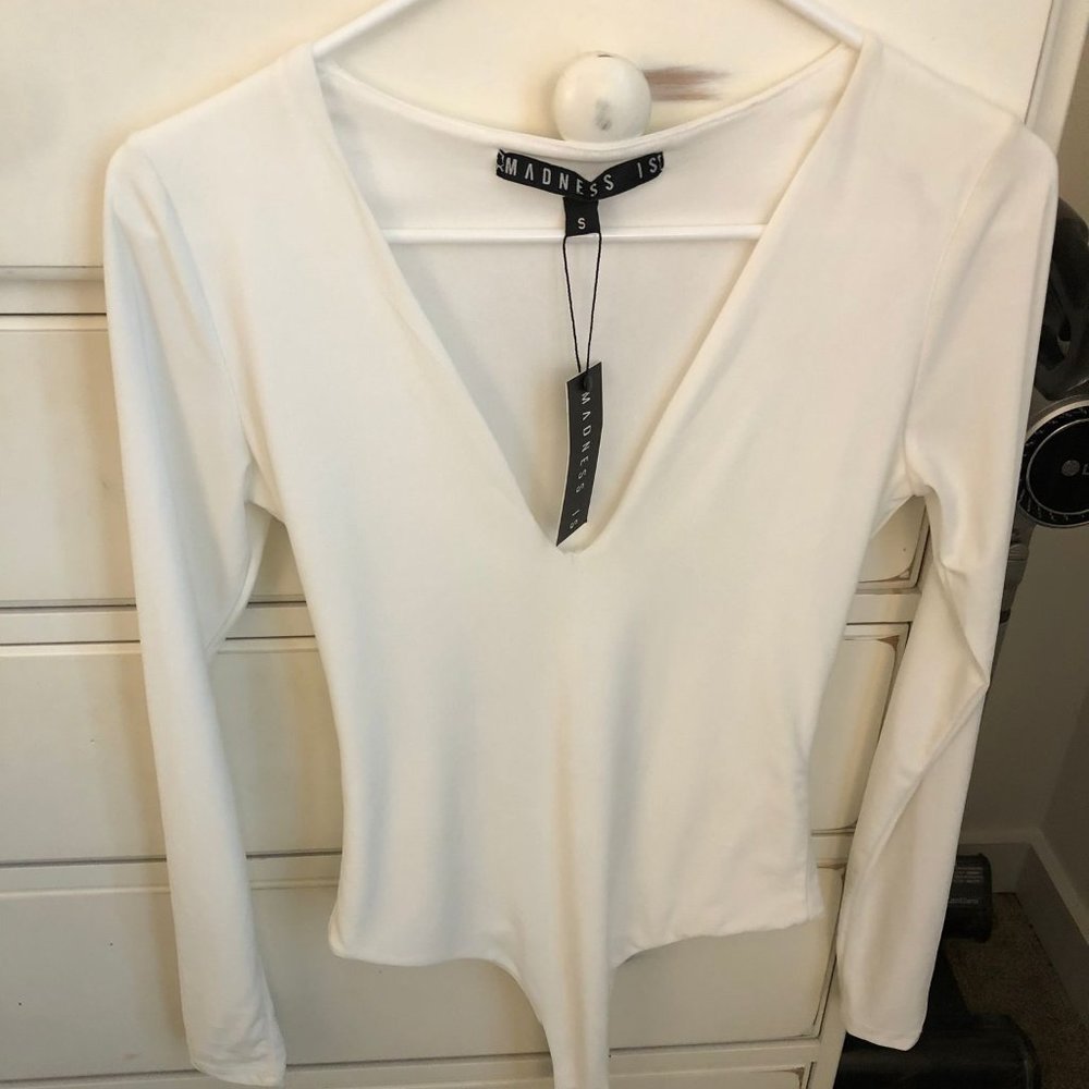basic white long sleeve bodysuit size small